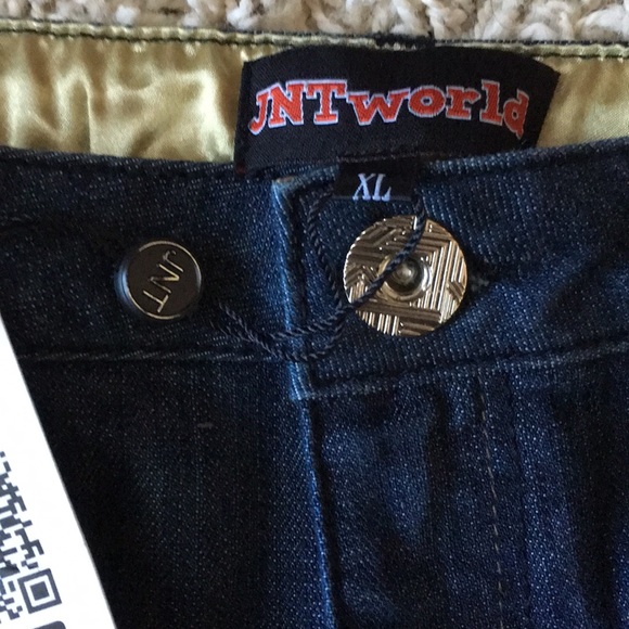 Mini skirt - Picture 4 of 4